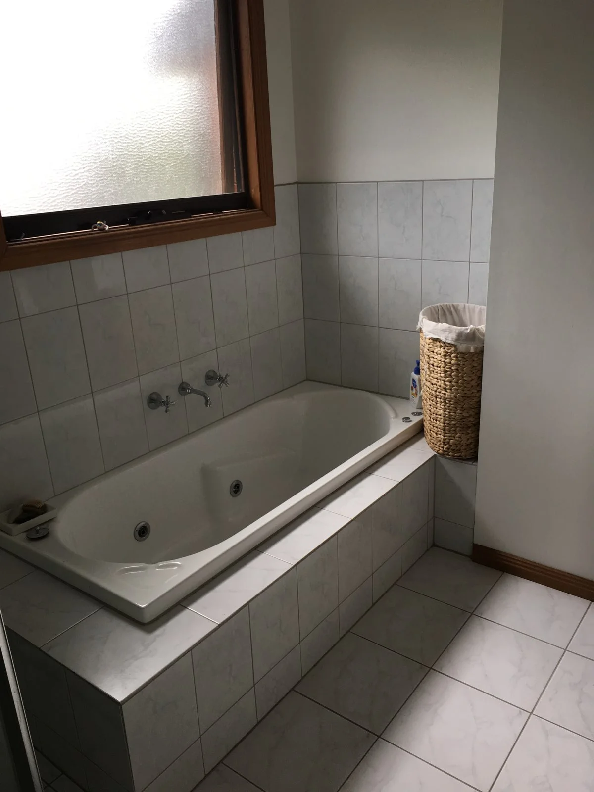 BATHROOM BEFORE