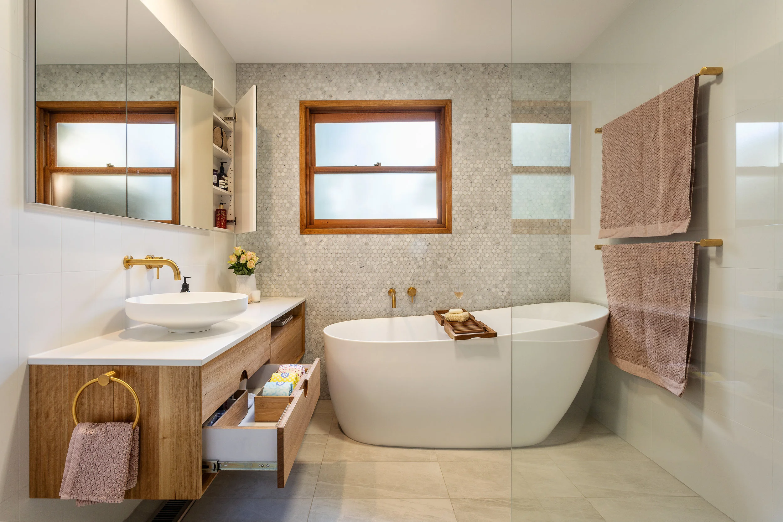 101 Fernside Ave Briar Hill_009.jpg