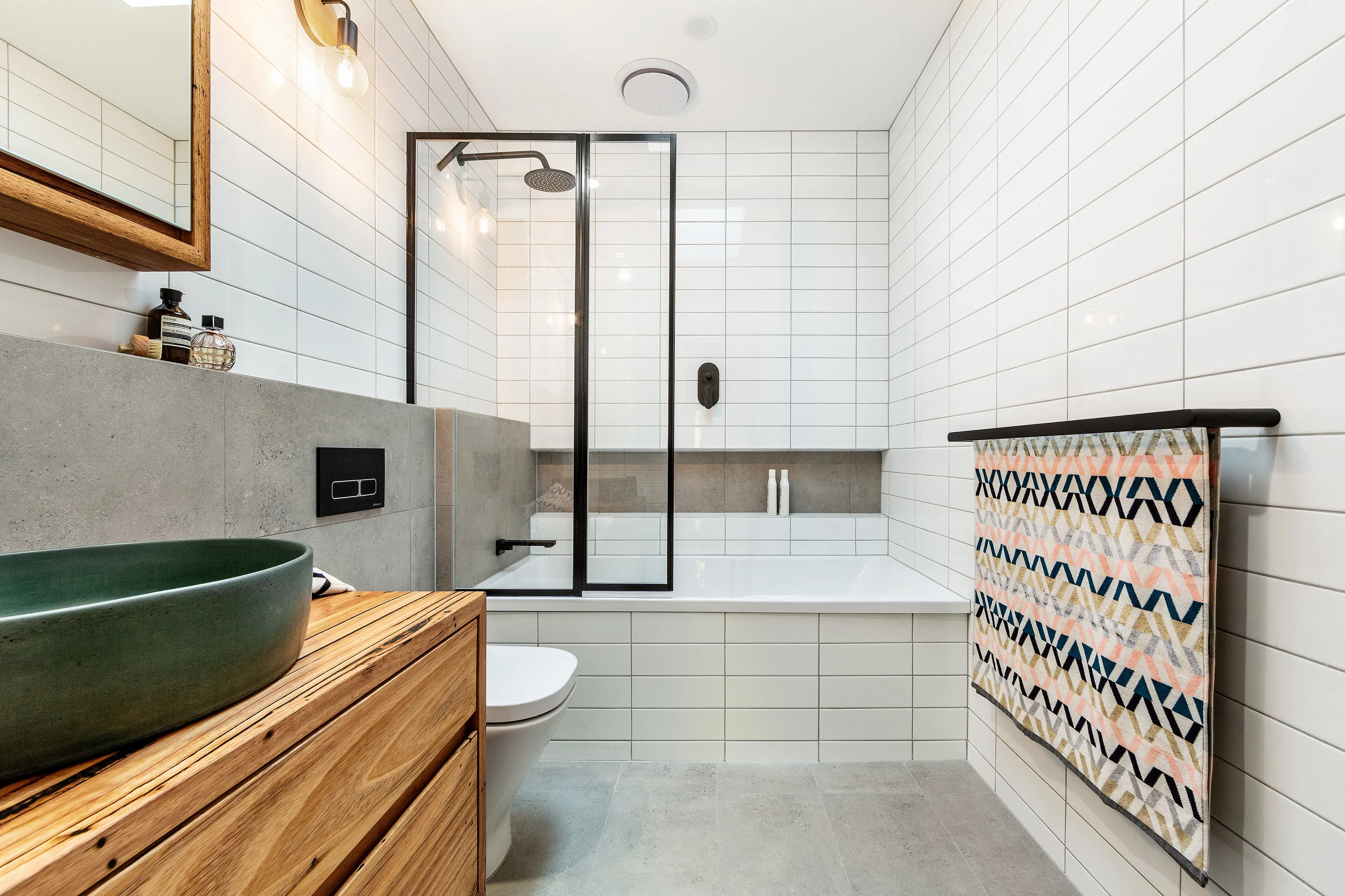 245 Elder St Greensborough_019.jpg