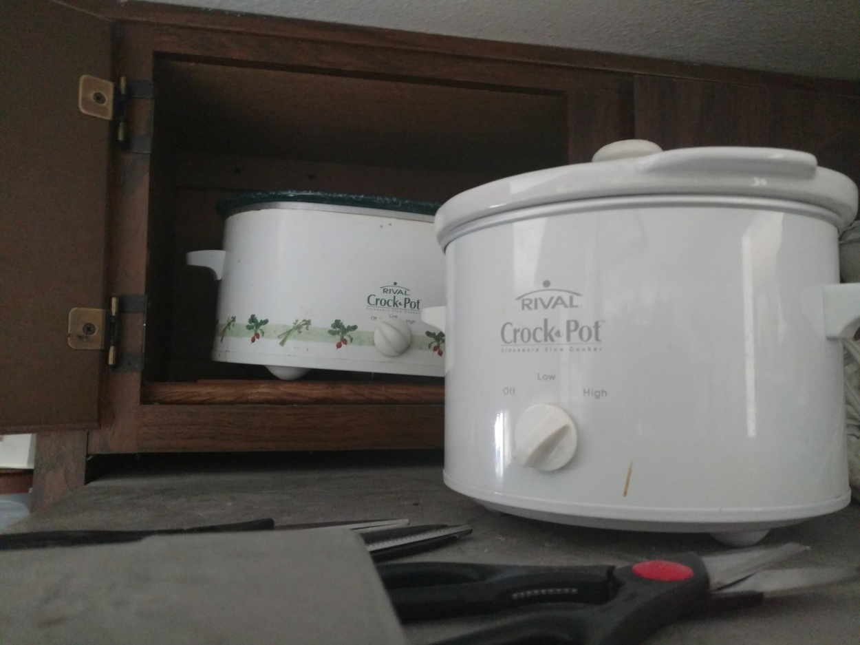 Sold at Auction: Rival Stoneware Crock Pot Slow Cooker Oval