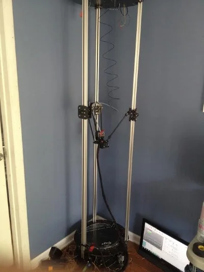 One of Lars Jacquemetton's many 3D printers that he has constructed himself