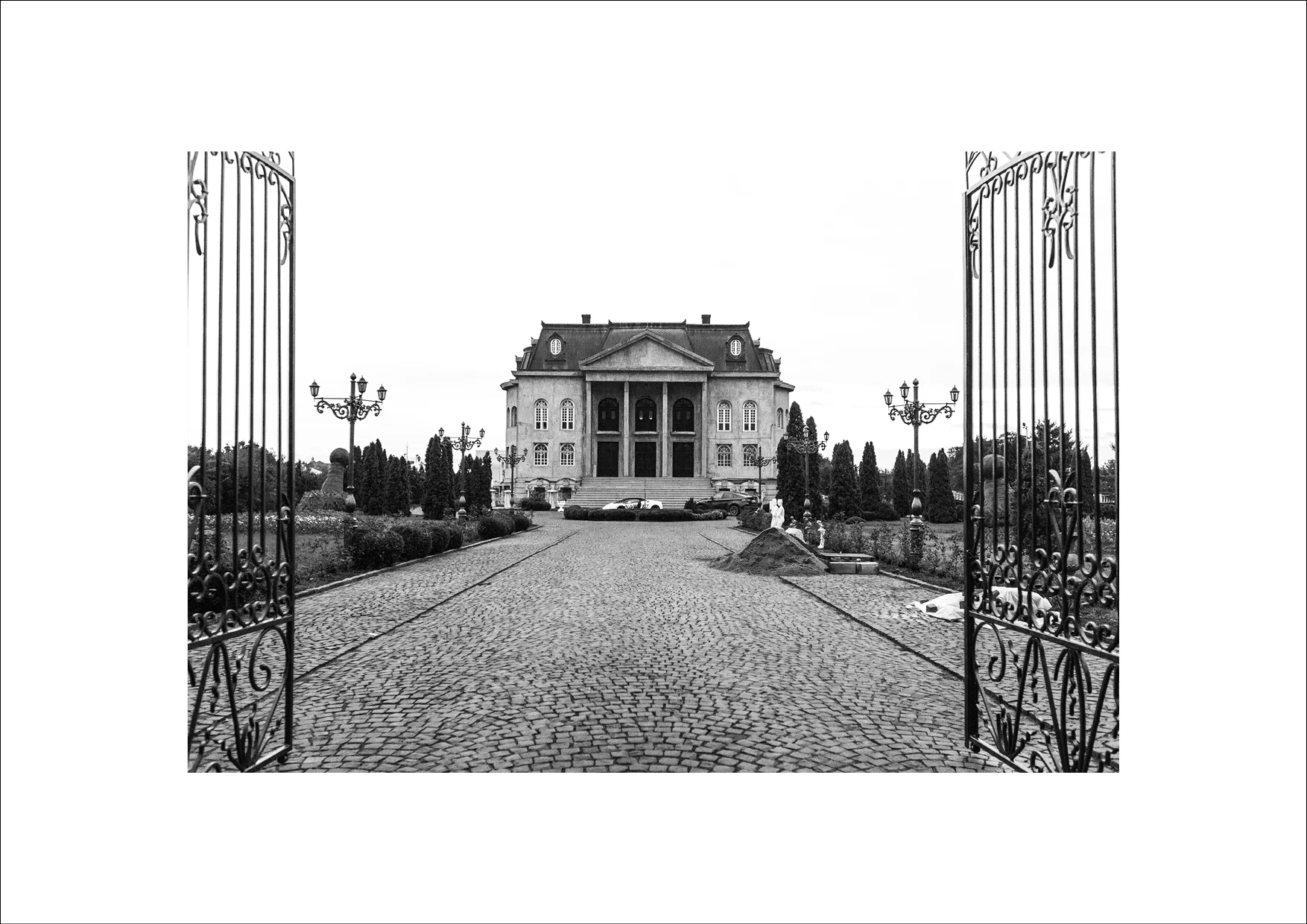 pushapetrov palais2.jpg