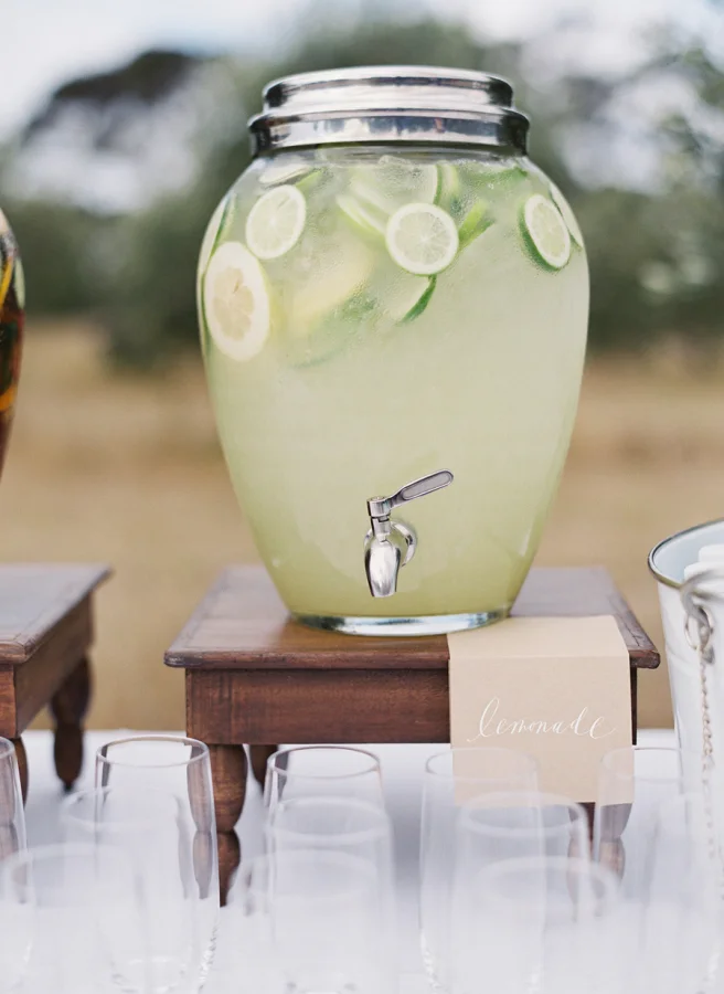 Classic drink station