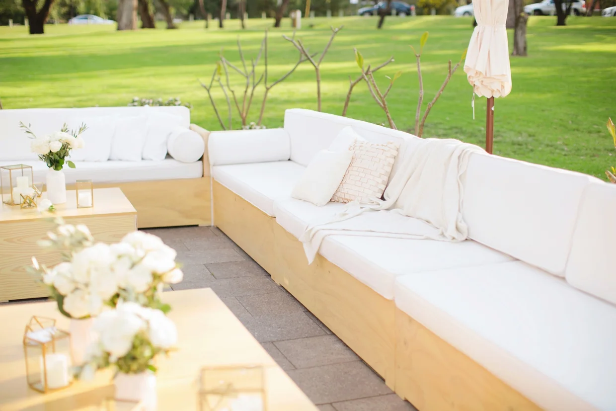 Bride-and-groom-store-lounge-hire-21