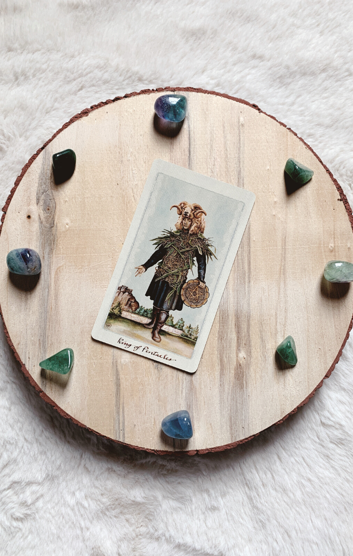 What are Tarot Court Cards?