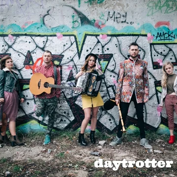 Calan performs live in the Daytrotter studio