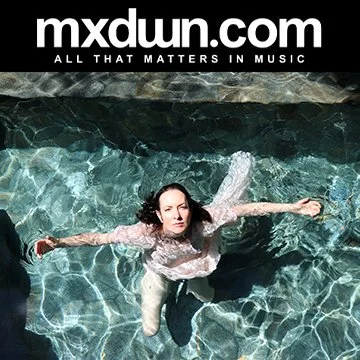 MXDWN highlights Alex Lilly's newest "synth-filled anthem"