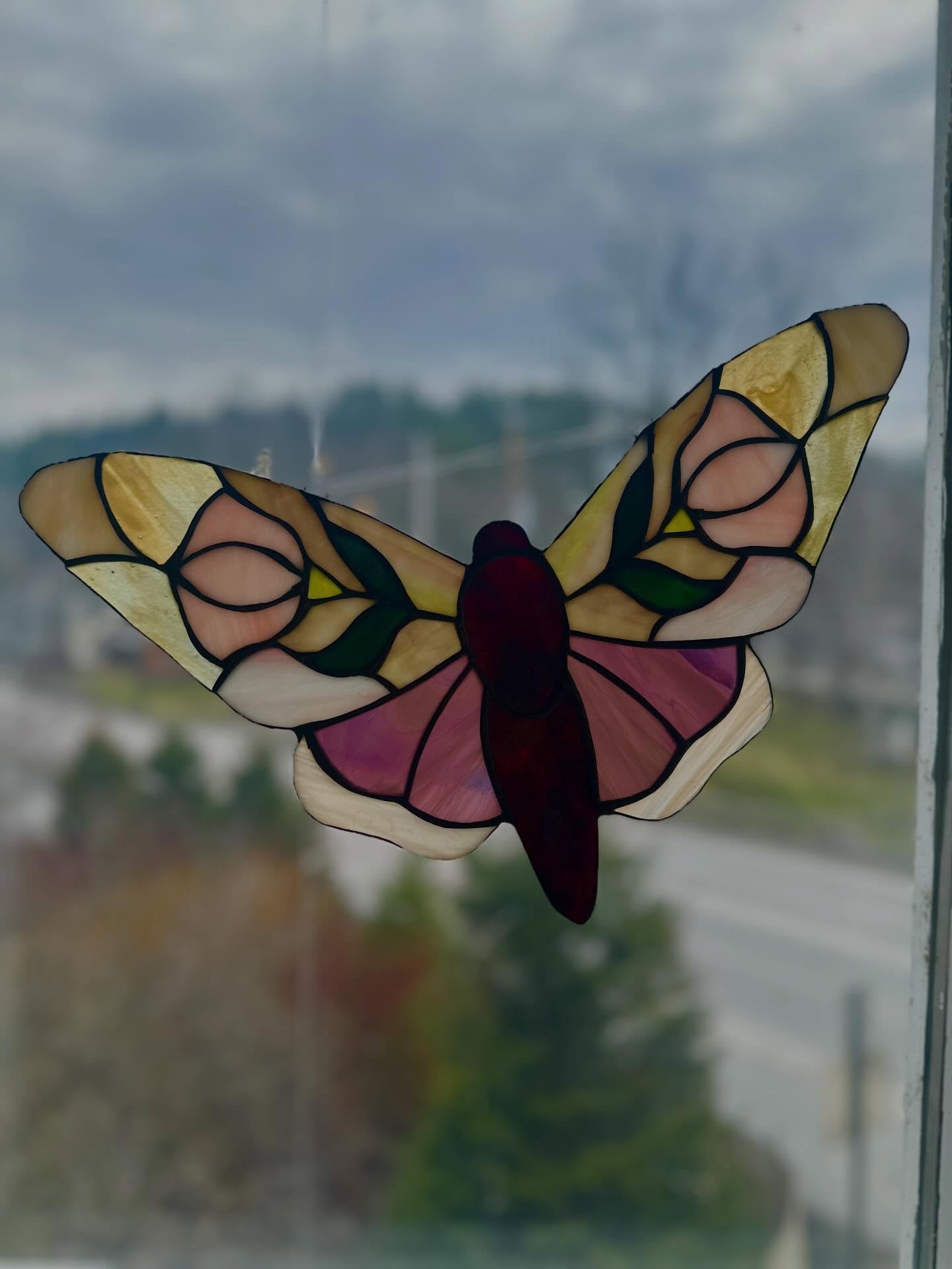 Welcome to the gallery @daybreaksglassstudiovt !

Dayna Sabatino is a Stained Glass and Mosaic artist with over two decades of experience in the craft. Trained by the skilled artisans at The Stained Glass Garden in Berkeley, California, Dayna spent t