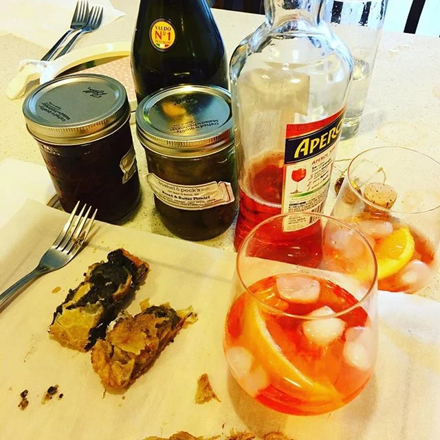 MODlab apertivo. #modlab #apertivo #aperolspritz #milano #empenadas #prosecco #aperol #pickles #beets #MODlabisoutforthenight #sunwah #duck #stillouthere