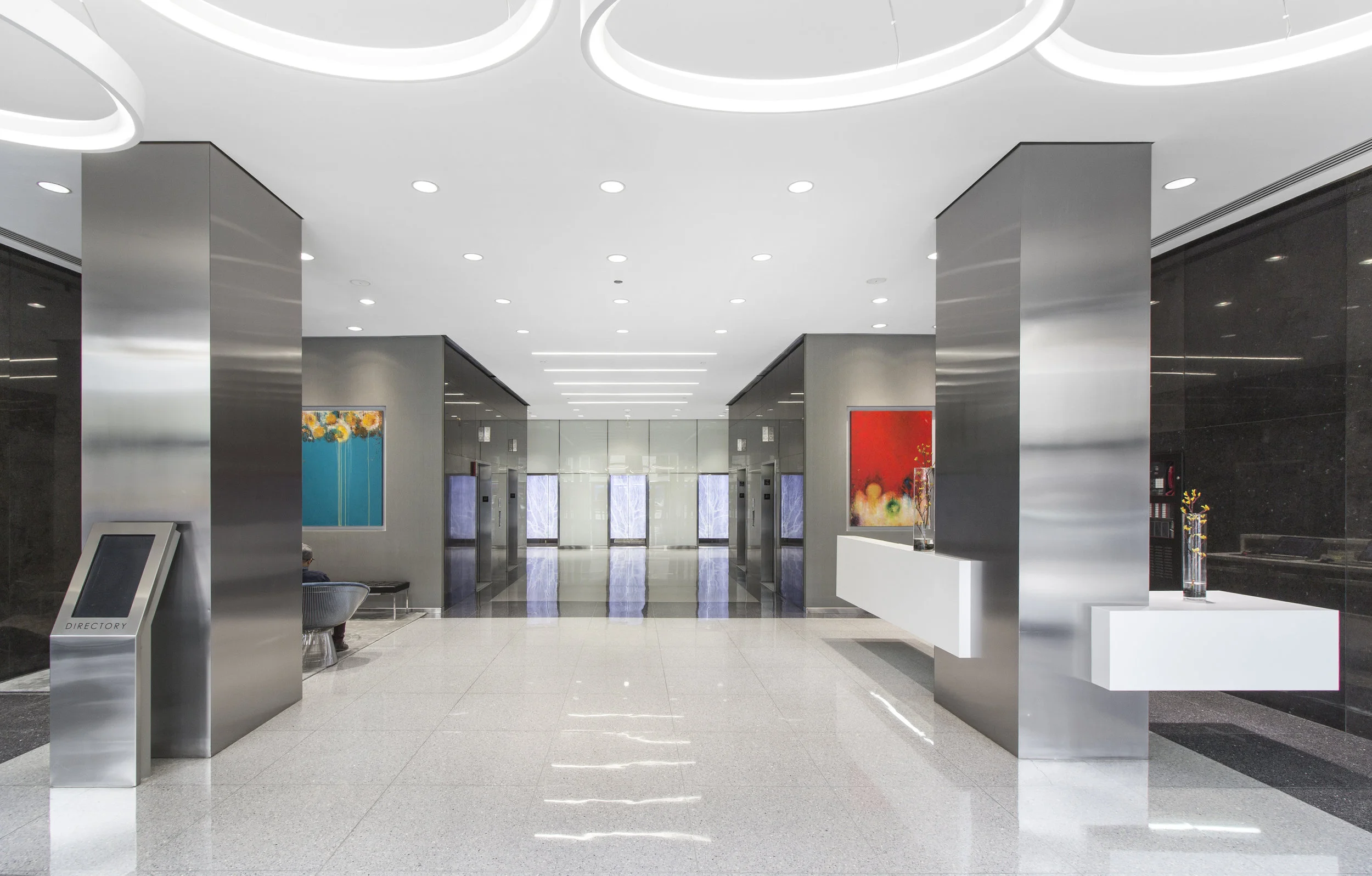 200 S Michigan lobby 05-16.jpg