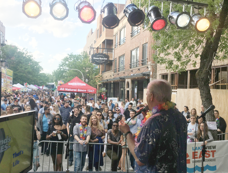 Bruce A. serenading last year's crowd with some Frank Sinatra!