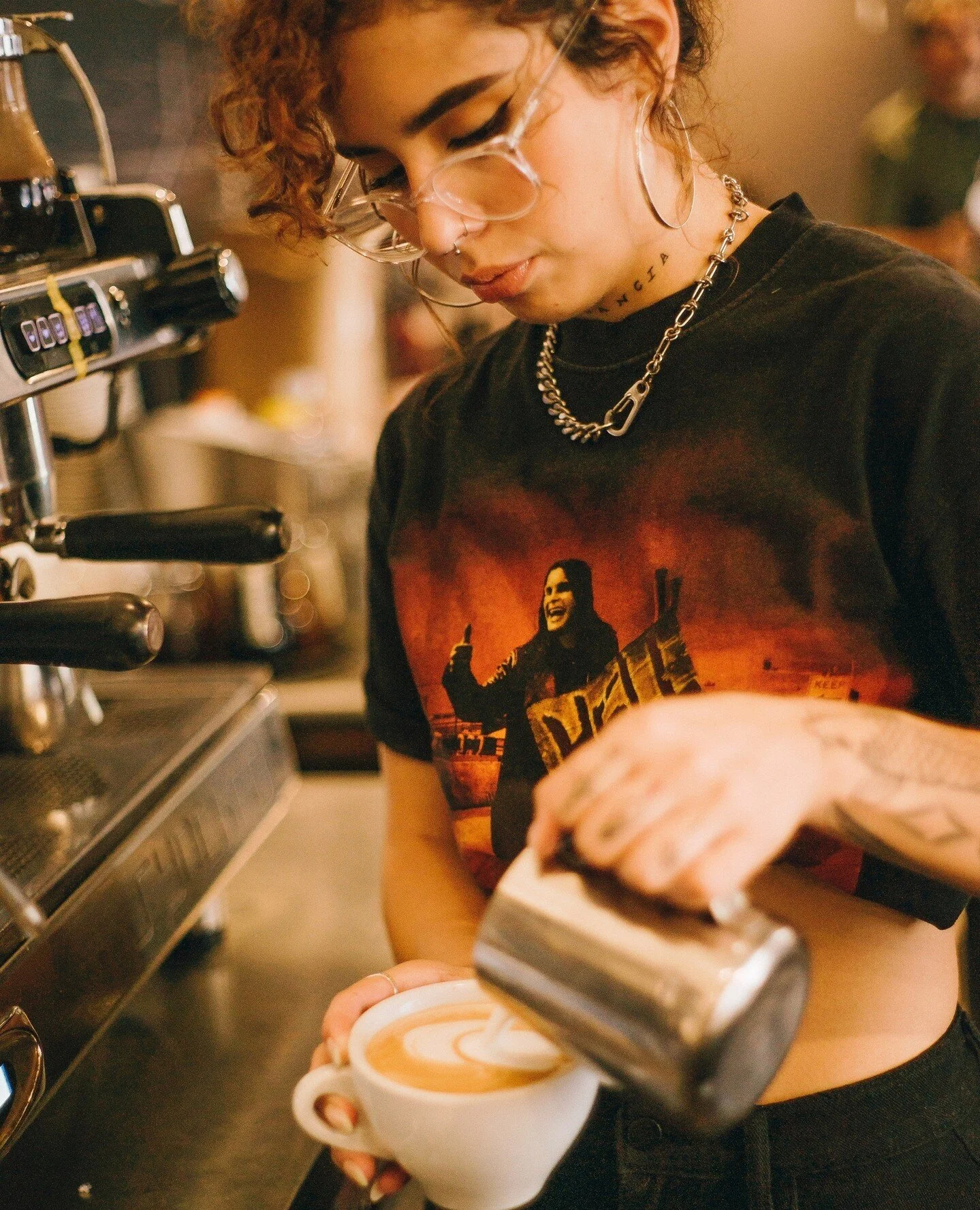 Barista Isa pouring it up for you 😍⁠
-⁠
-⁠
-⁠
#phillybrunch #brunchfood #breakfast #phillybreakfast #phillylunch #phillyfoodies #byob #phillybyob #eggs #coffee #morningroutine #phillyfoodfinds #brunchgang #mimosa