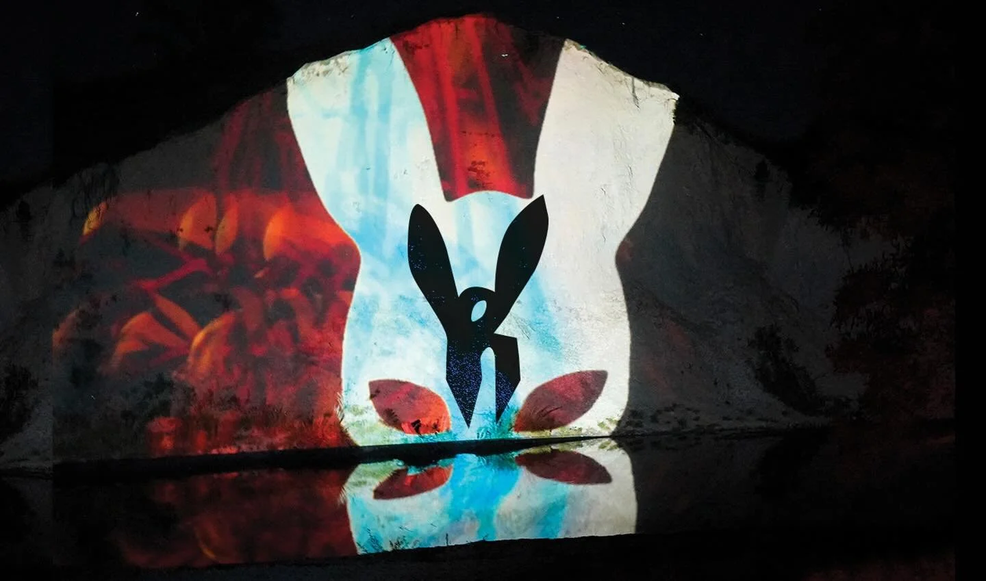 New ‘R’ VJ RASKAL logotype tings
Pic taken from my set on the clifface @taniwhasden_ Feb 2025
.
Song MAURA -  Let it Go @mauramusic 
Bunnie Photo shoot @rachie_campbell @eroticartnz 
Model @littlebluedemonn 
.
.
.
.
.
#vjloops #graphicdes