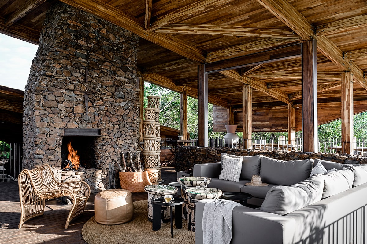 Singita-Faru-Faru-Lodge-Fire-Place.jpg