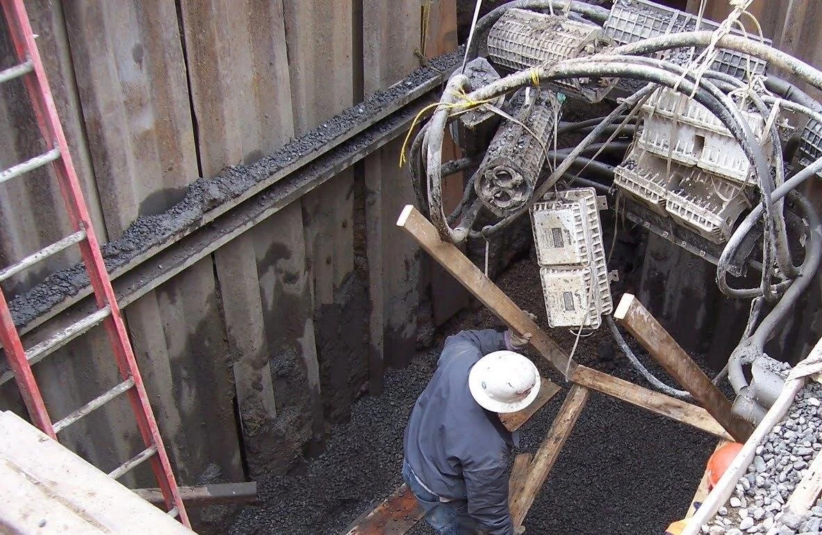 COMM - DEEP EXCAVATION SHEET PILING.jpg