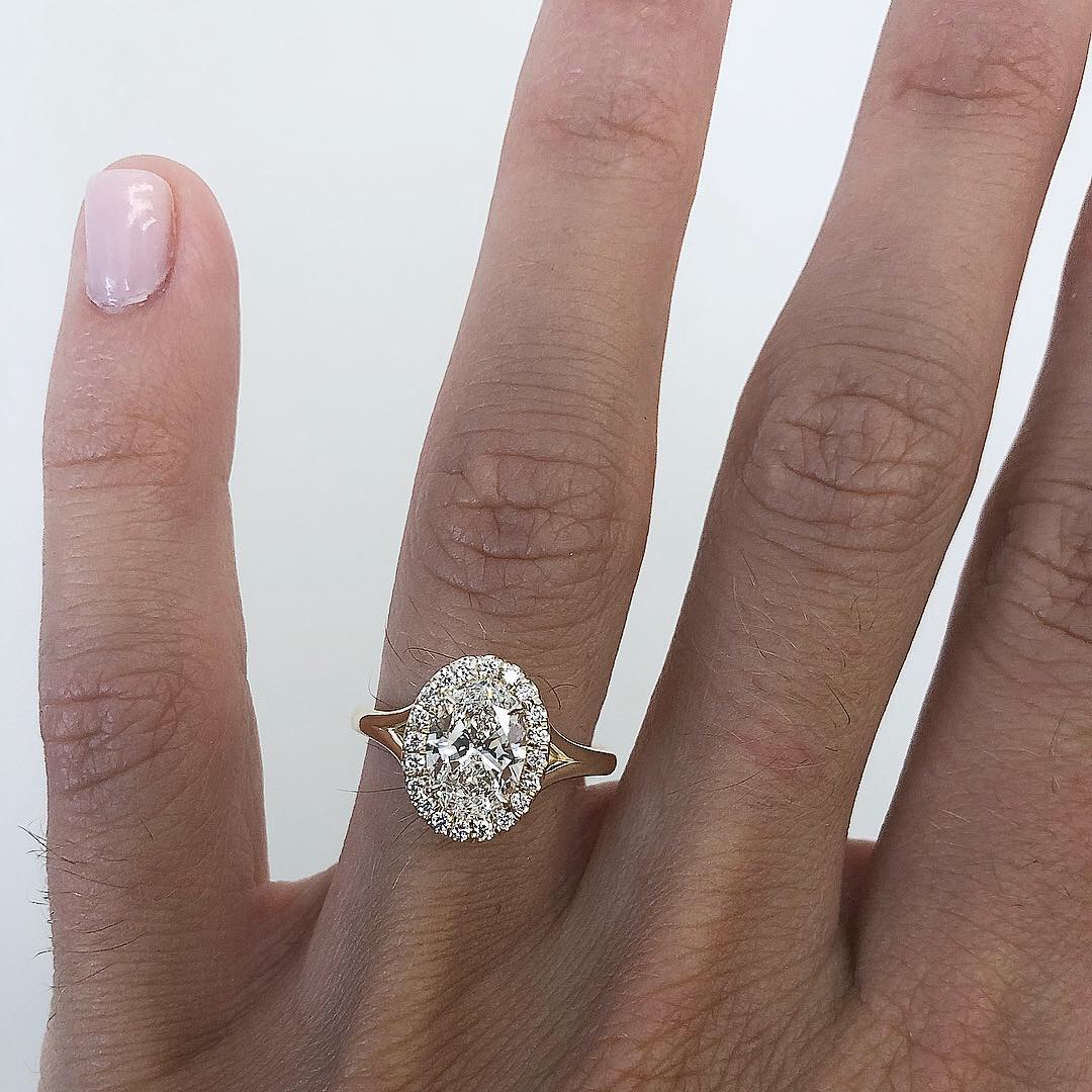 Oval Halo Engagement Ring