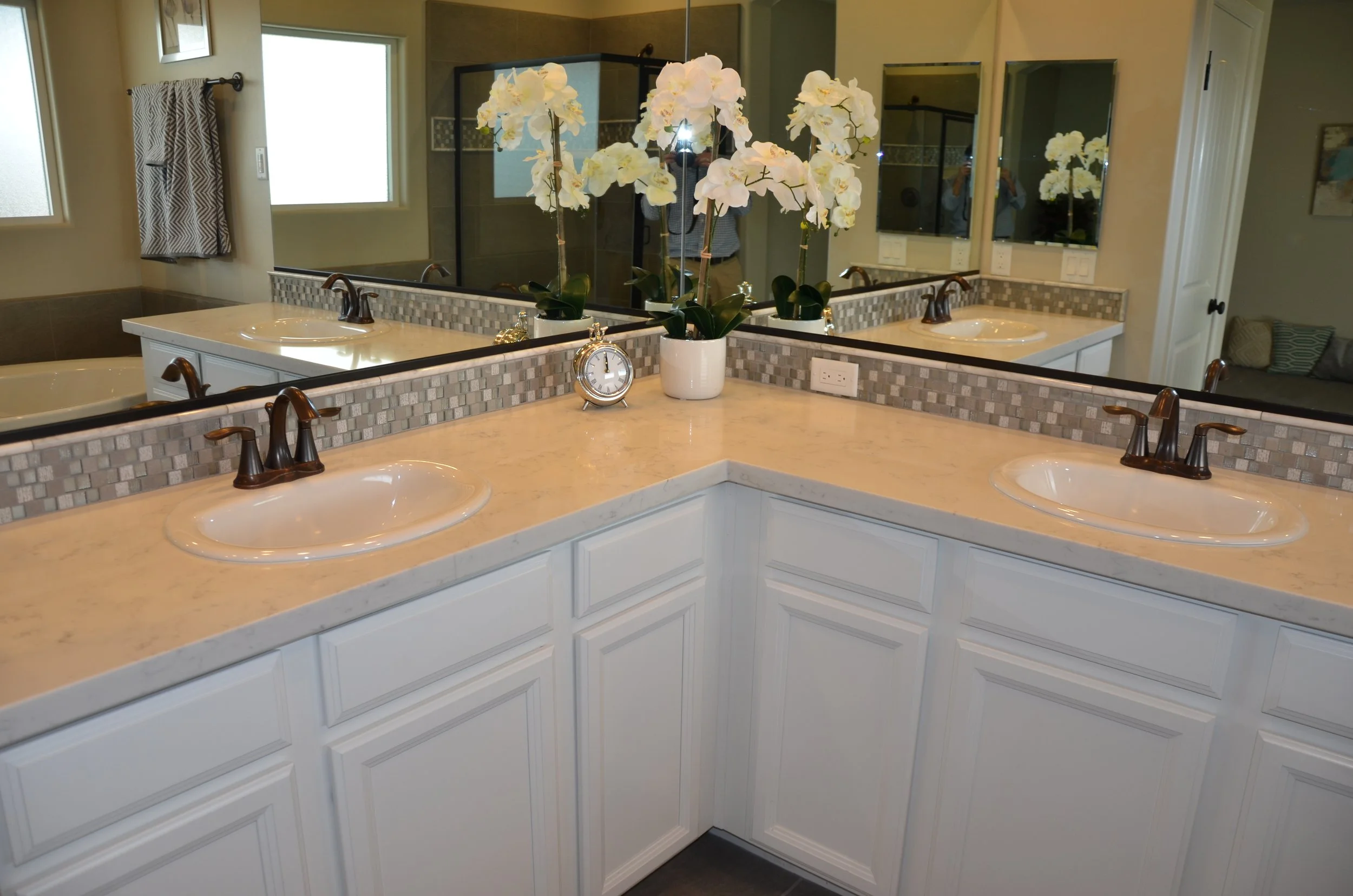 12 - Master Bathroom.JPG