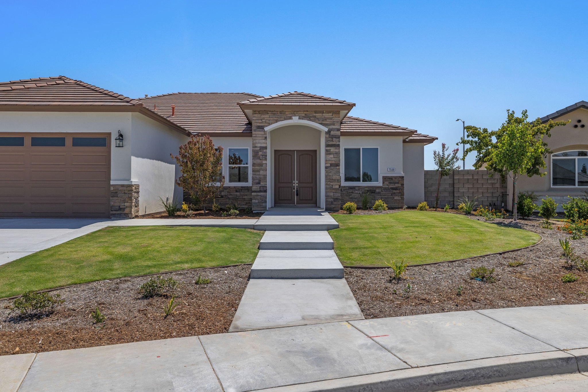 4-web-or-mls-7508-ruthburg-wy.jpeg