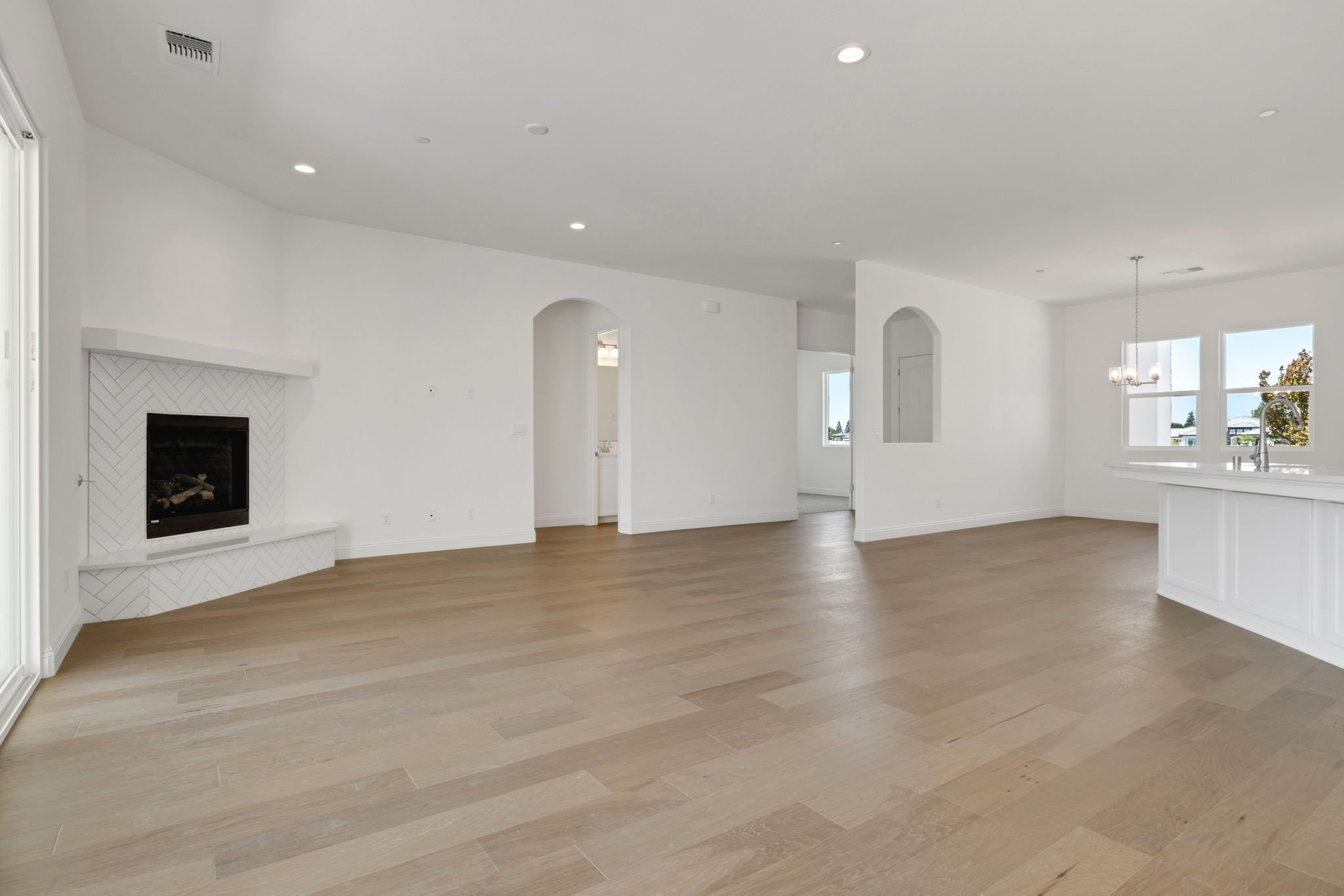 14-web-or-mls-7508-ruthburg-wy.jpeg