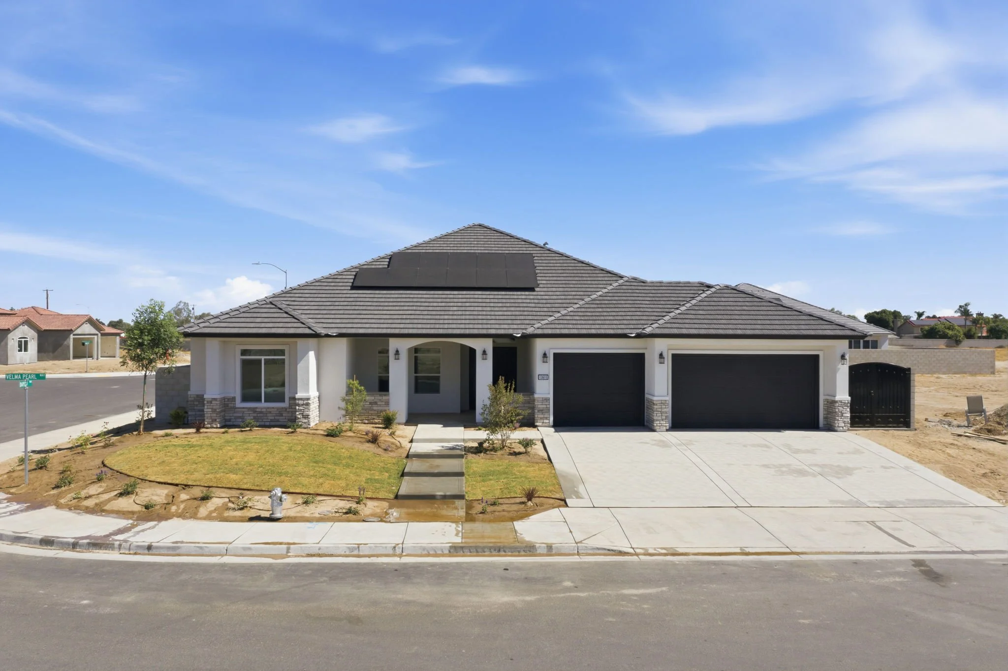 32-web-or-mls-13620-philip-phelps-ave.jpg