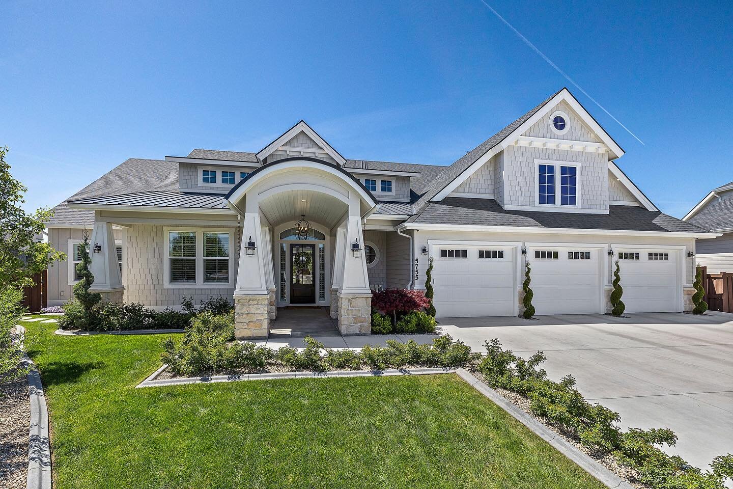 Check out this beautiful new listing we shot in Meridian. So clean. 🏡