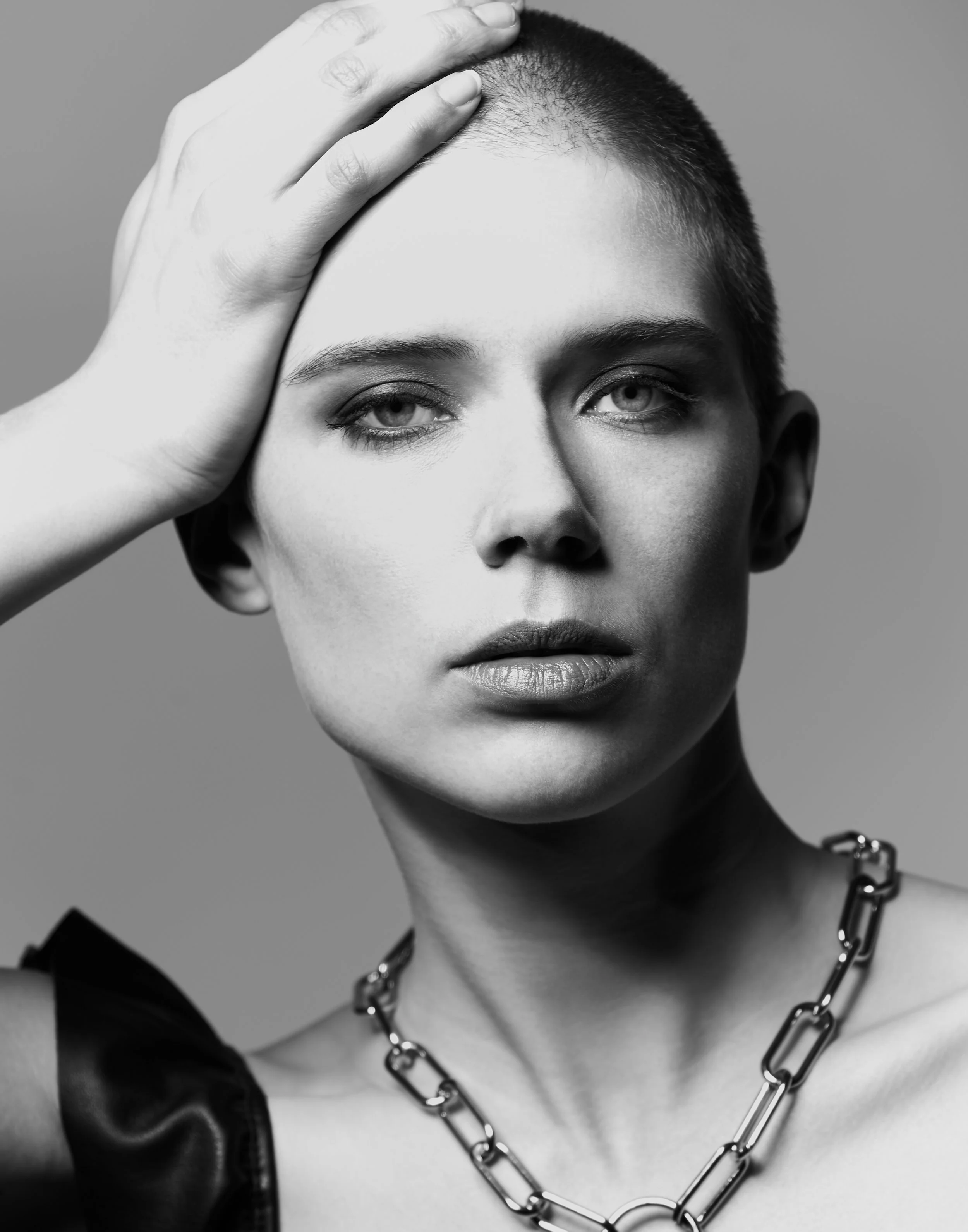 Hair and Makeup Model: Violet Stylist: Nicha Jones Photographer: Matthew Cylinder