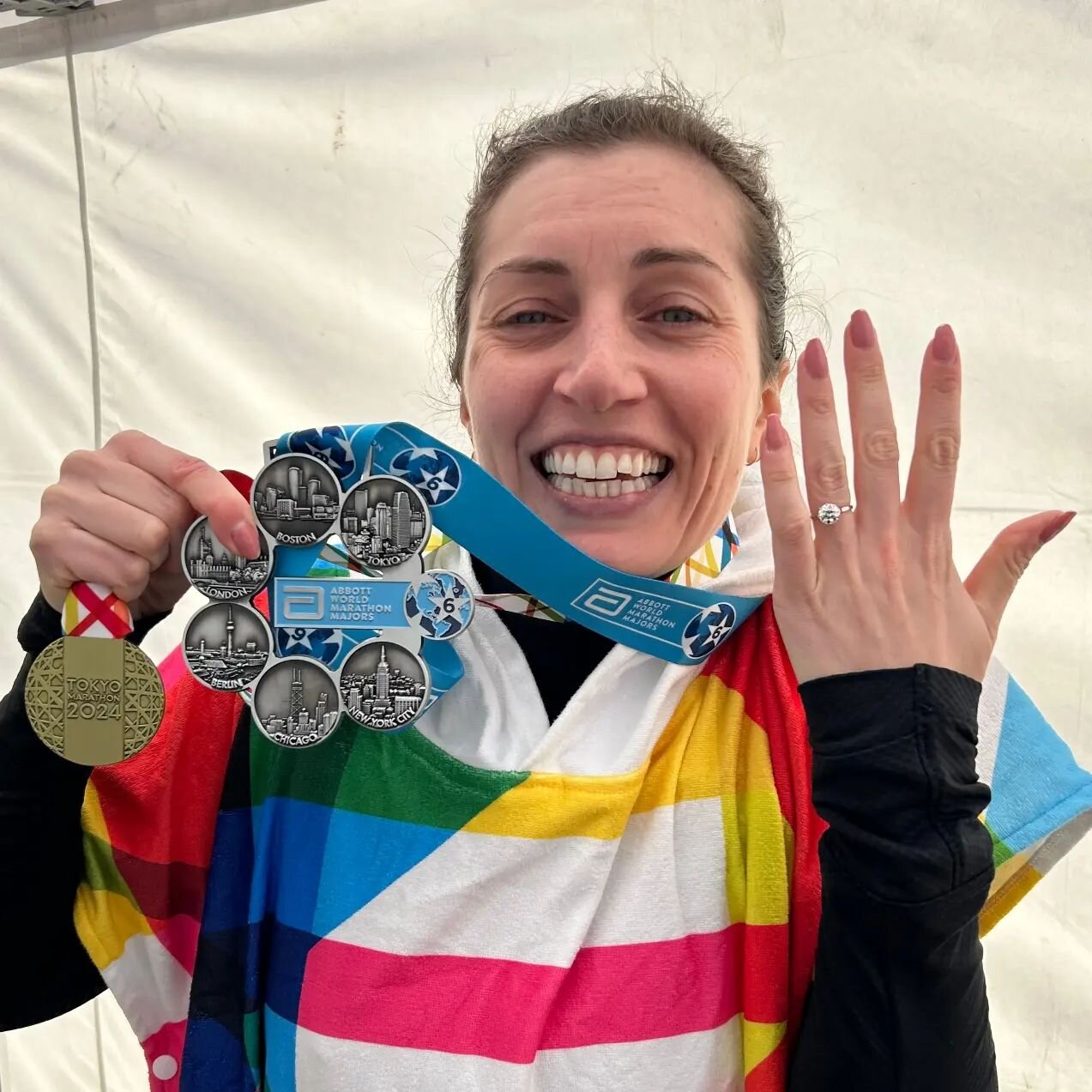 CONGRATS, KATY!!! 
⭐⭐⭐⭐⭐⭐
🌷💍👰&zwj;♀️

Wowowowowow

Katy got her 6th star (for the #abbottworldmarathonmajors) in Tokyo and was surprised to leave the race with some additional BLING 💍

Congrats on the accomplishment and dedication it takes to run