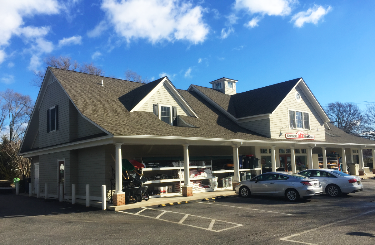 Southold Hardware Store 2017-01-03-10.png