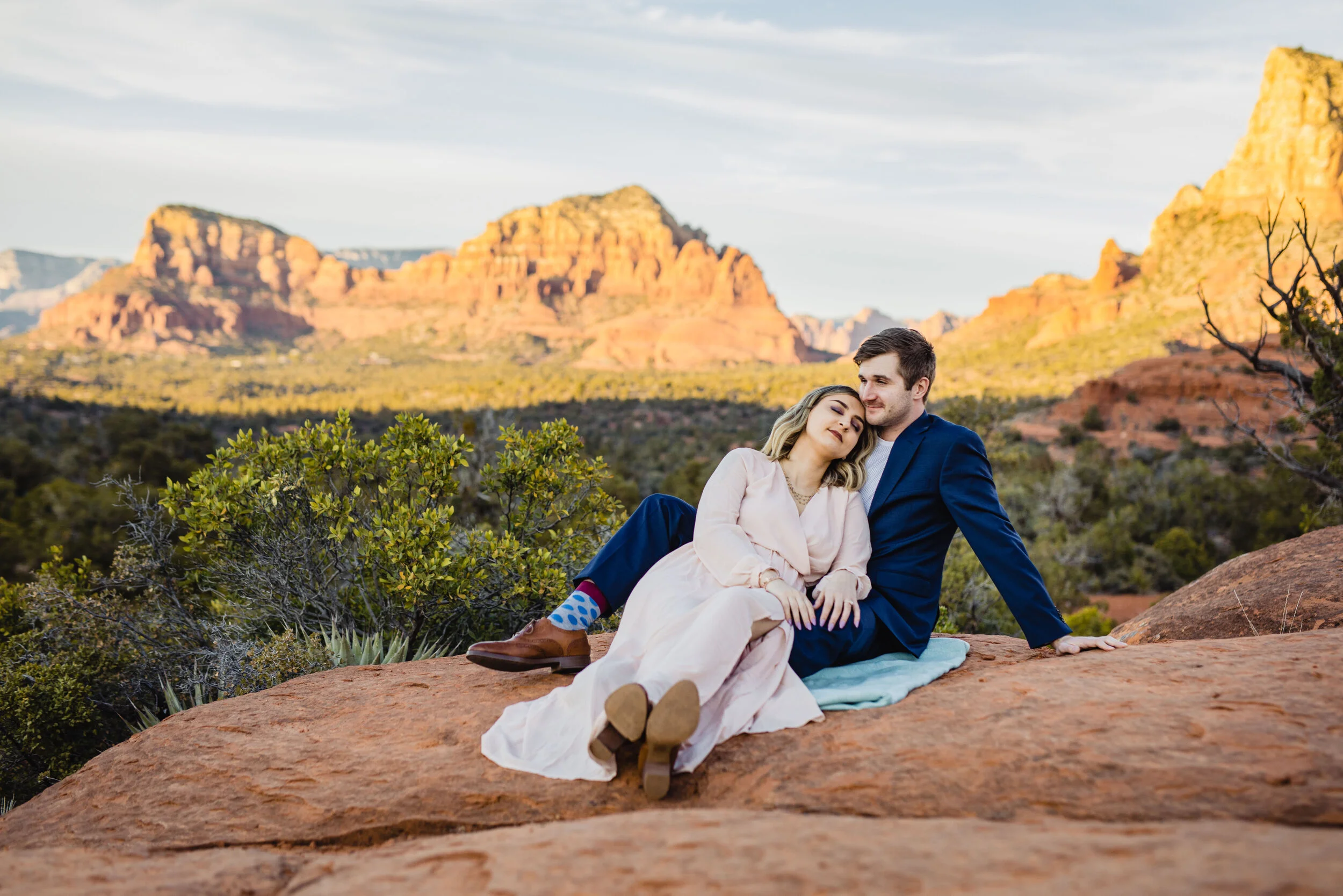 Sedona red rocks engagement photo session at bell rock