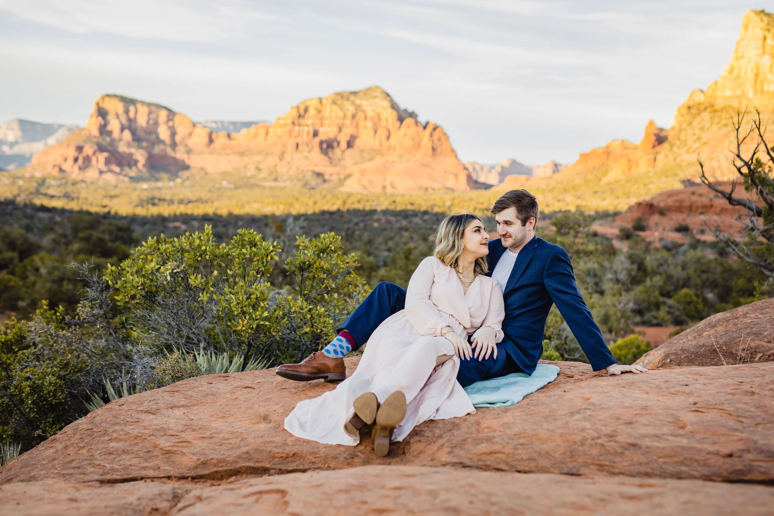 Sedona red rocks engagement photo session at bell rock