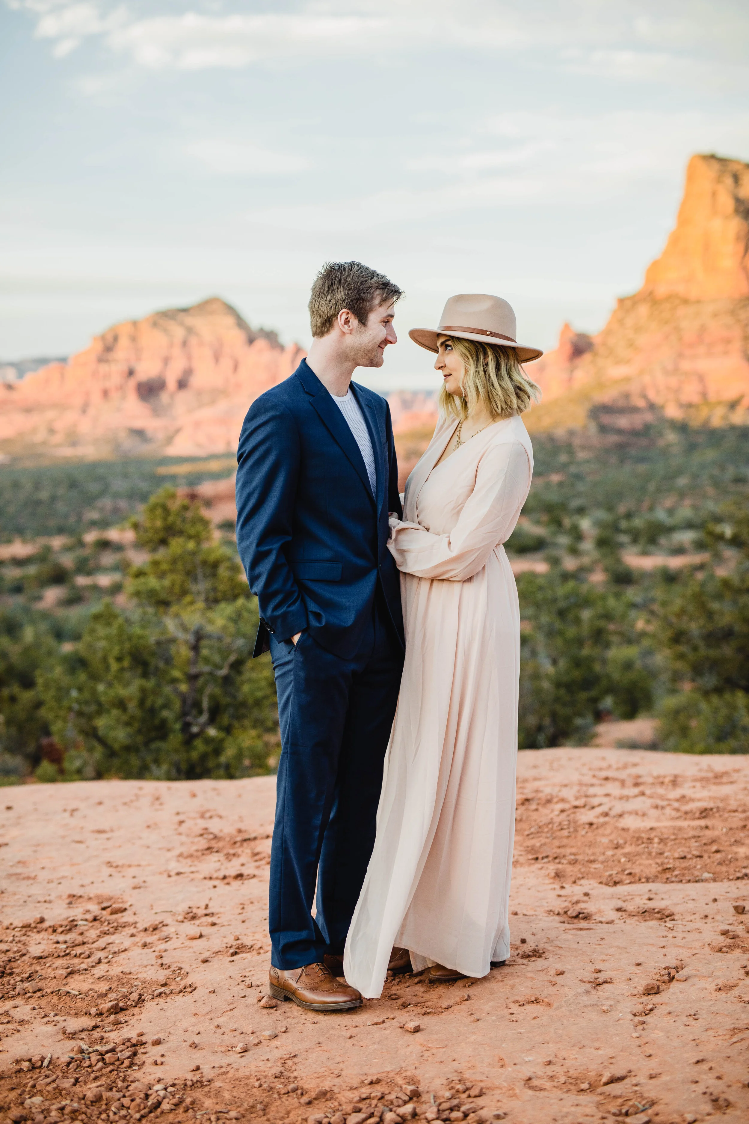 Sedona red rocks engagement photo session at bell rock