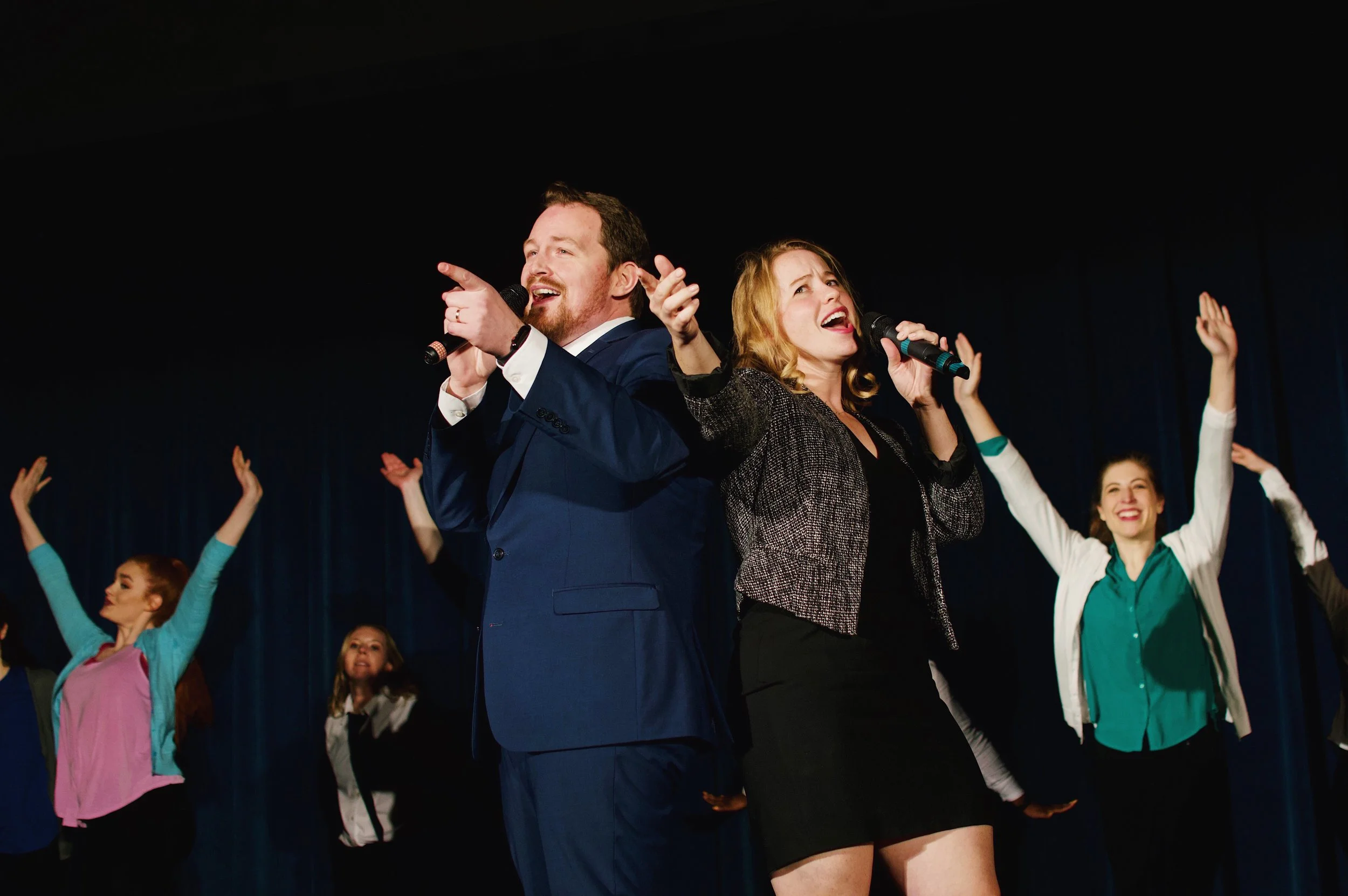 William Kelly ‘21 and Caroline Kessler ‘19 sing about the relative merits of careers in Big Law and public interest in the song “Big Law Til’ I Die.” Photo credit Kolleen Gladden ‘21.