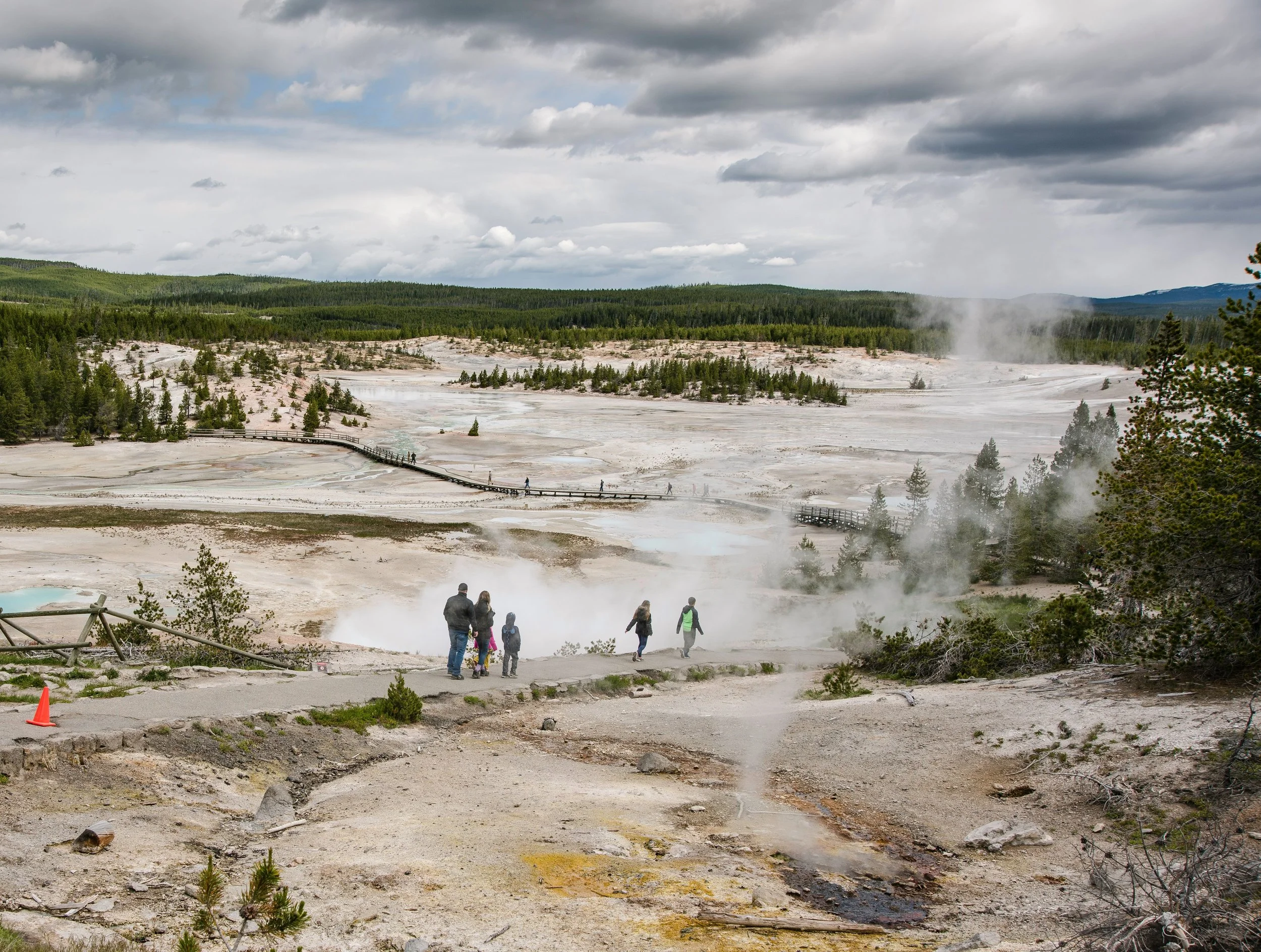 How to See Yellowstone National Park in a Day
