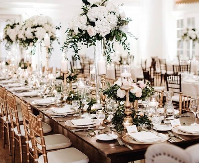 Lush harvest tables will never go out of style. #sadiesfloral 📷: @mattlien
