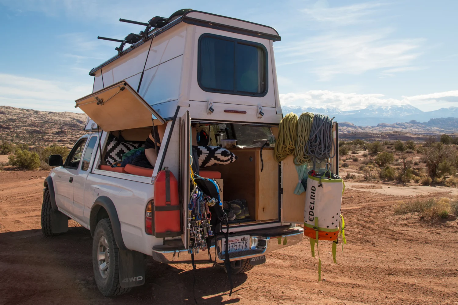 pop-up-camper.jpg