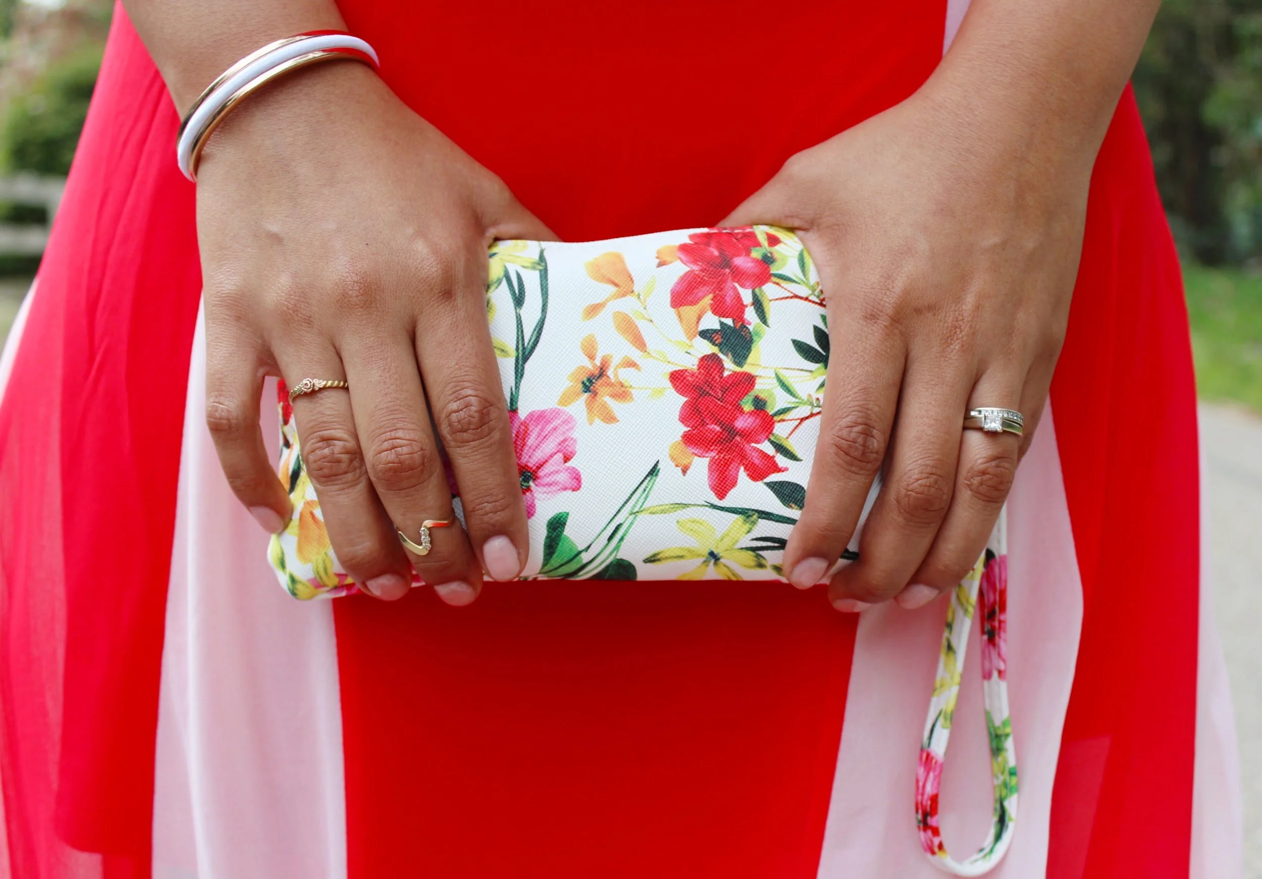 Floral Wristlet Clutch with Gold Accessories 