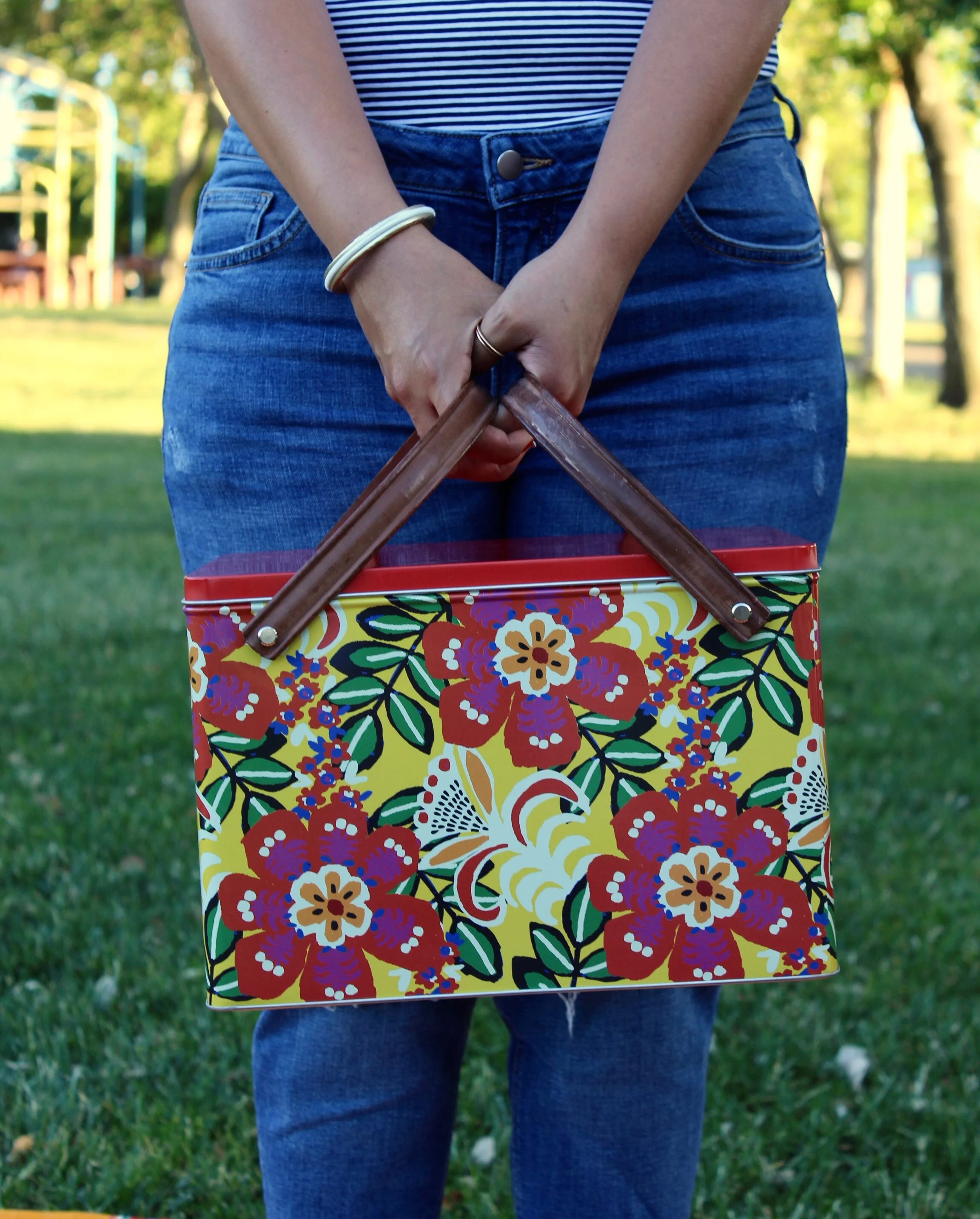 Floral World Market Metal Tin Picnic Basket and Maria Shireen Silver Artisan HairTie Bracelet. 