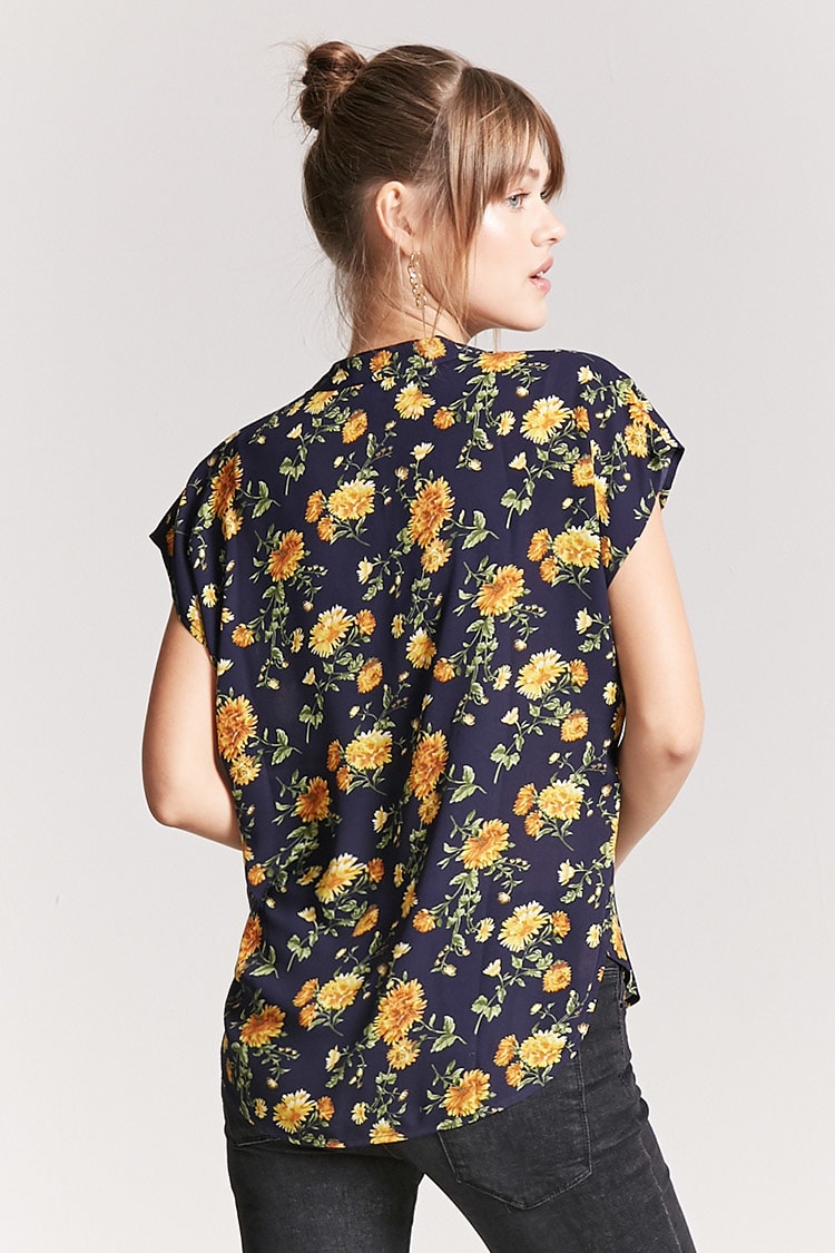 floral top.jpg