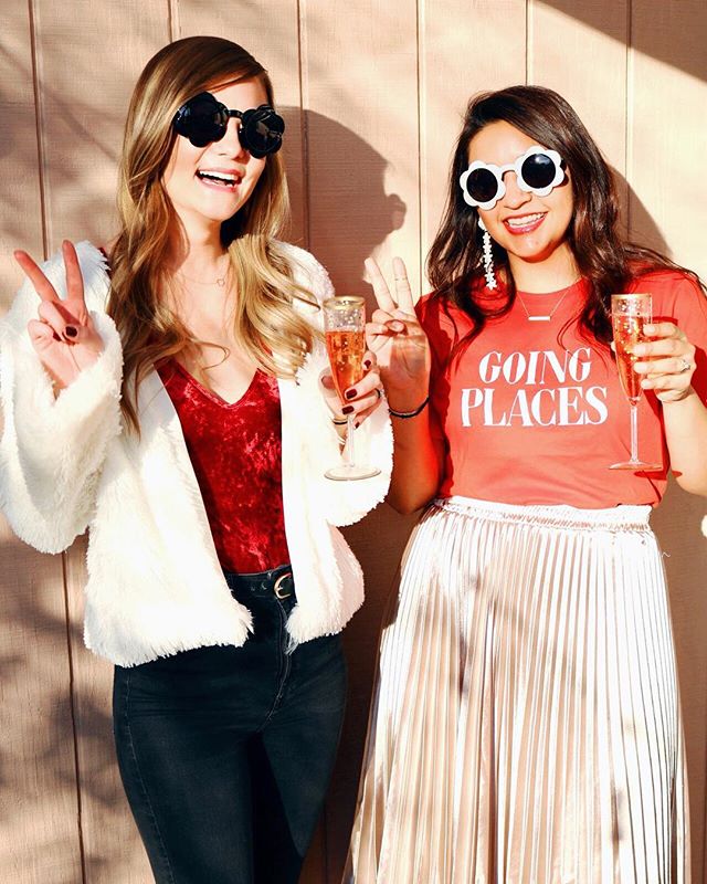 It&rsquo;s officially been one full week since we said &ldquo;Peace out 2018!&rdquo; We&rsquo;re hoping we&rsquo;ll be able to remember what day of the week it is or at the very least, write 2019 without having to make the 8 into a 9. 🤗🤗 Happy Mond