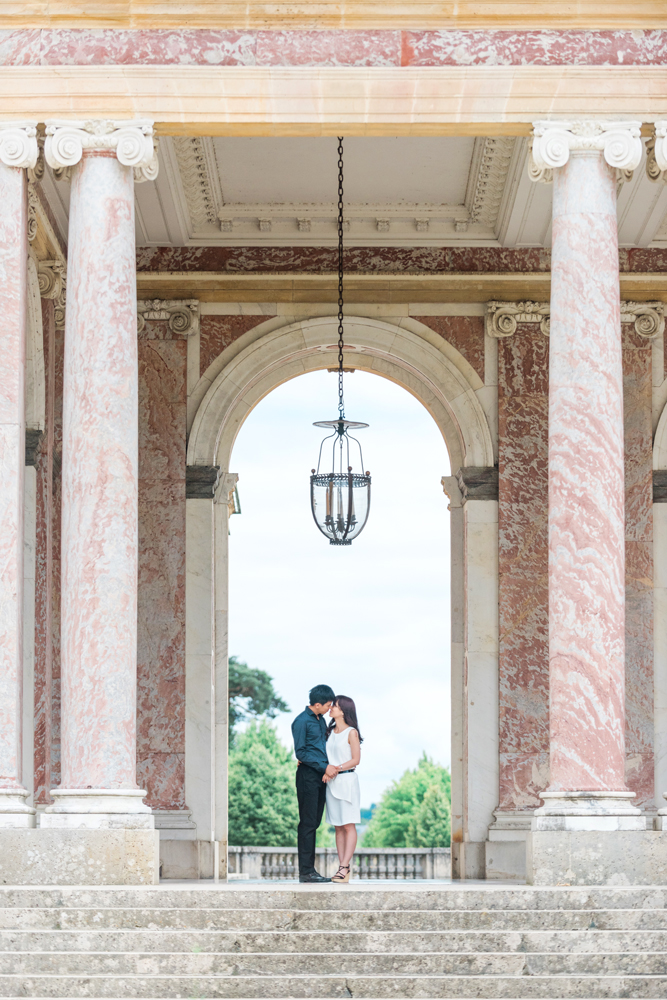 Paris-photographer-Couple-Jiseon-and-Yoonseok-together-at-Versailles-Tim-Moore.jpg