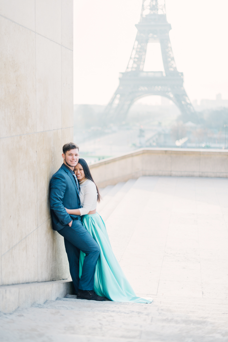 Photographer-in-Paris---Couples---hug-in-front-of-the-Eiffel-Tower.jpg