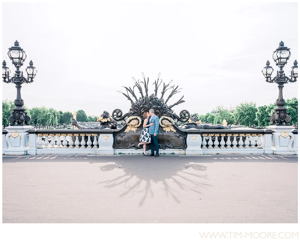 Paris photographer Tim Moore - Jen and Phil celebrating their monthiversary (yes a monthly anniversary :D) with a fantastic photo shoot in Paris on the Alexandre III bridge