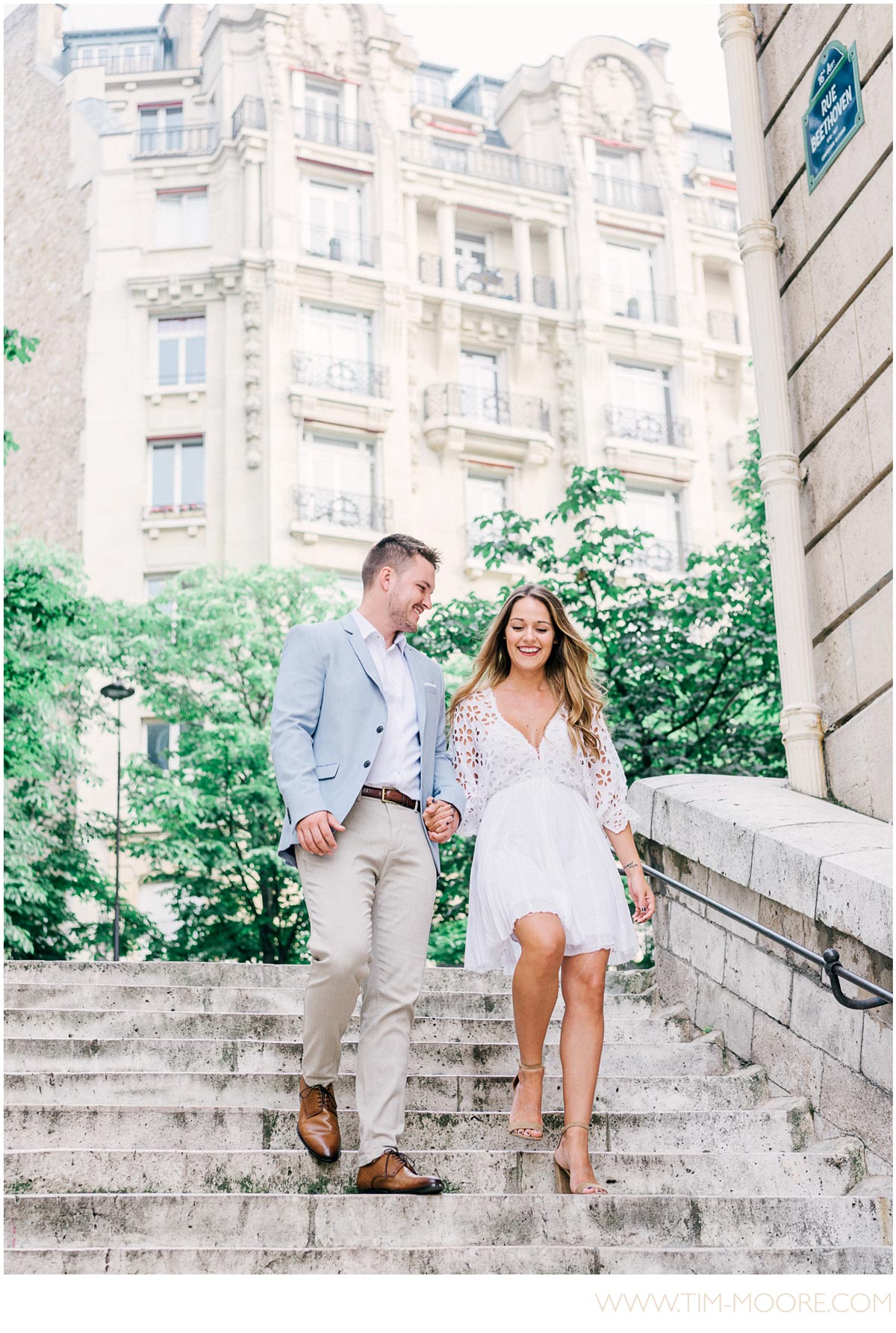 Paris Engagement Photographer - Anna and Jonathan wandering in a typical parisian street