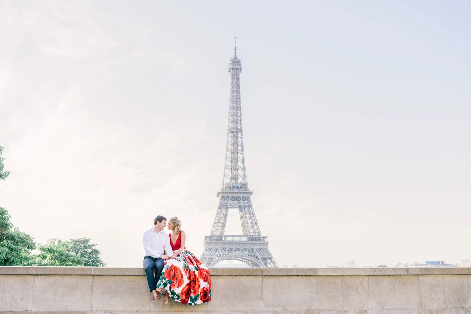 Paris Photographer Tim Moore with our beautiful couple celebrating their wedding anniversary during their photo session in Paris.