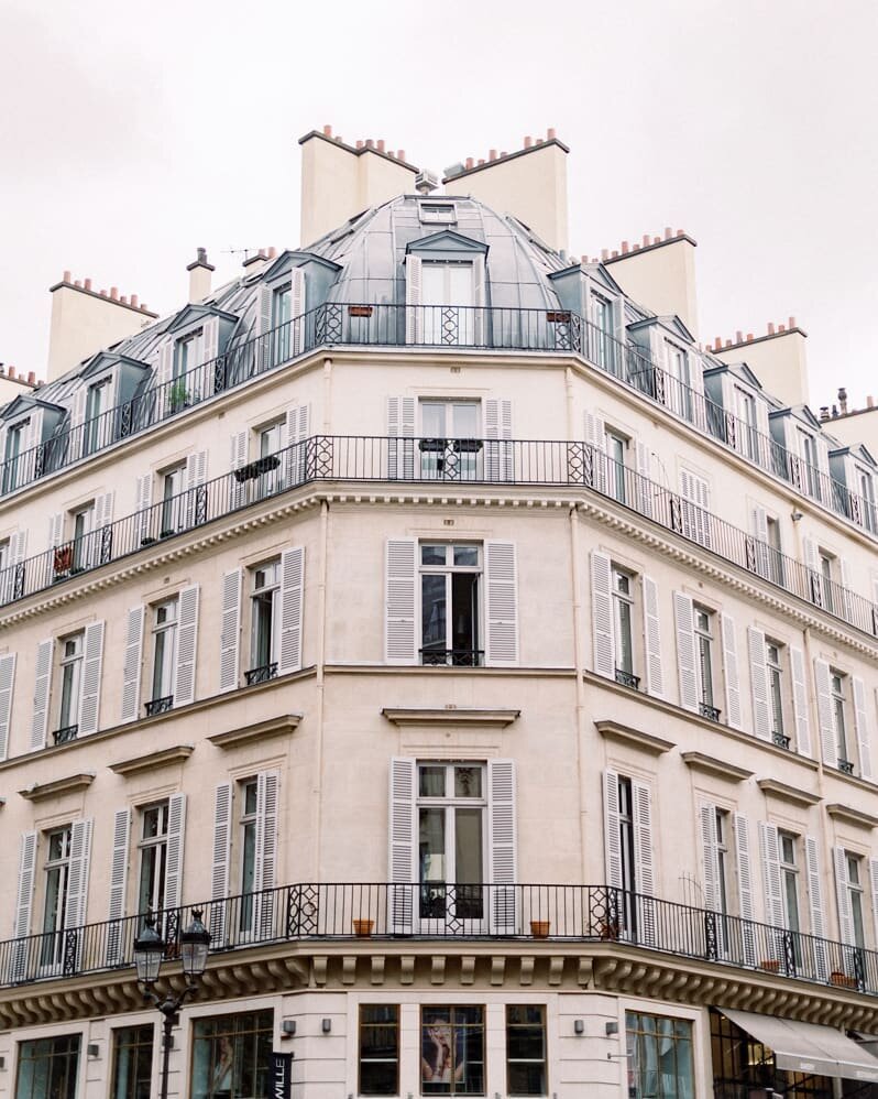 An open-air museum
.
.
#paris #france #museum #architecture #artiseverywhere #justgoshoot #sidewalkerdaily #parisphotography #parisphoto #parismonamour #parisian #building #parisjetaime #parisjetadore #bonjour #pariswithlove #mashpics #wearenotlost #