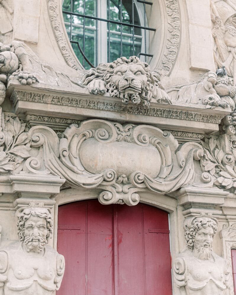 Remember who you are
.
.
#lion #paris #sculpture #architecture #detailsmarter #doorsofinstagram #doorsofparis #france #parisphoto #epic #picoftheday #instagood #justgoshoot