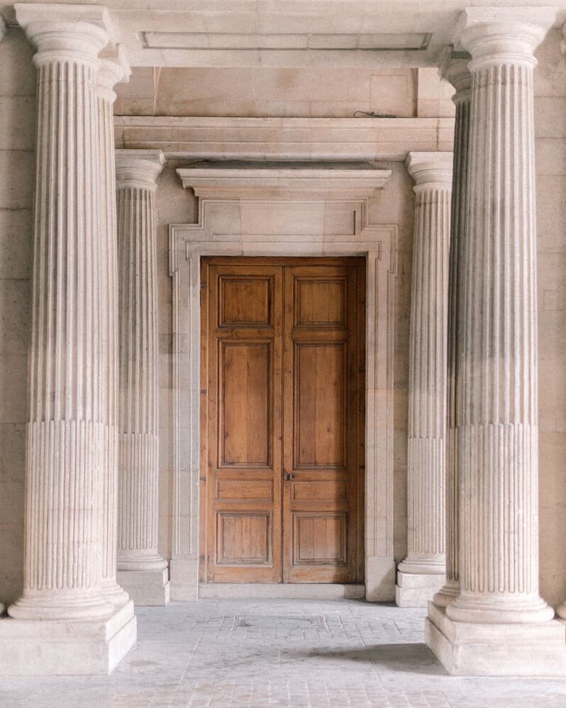 Can you guess where is this place in Paris?
.
.
#paris #france #doorsofinstagram #doorsofparis #parisphotography #parisphoto #whereinparis #architecture #TGgery #columns #justgoshoot #wanderlust #wanderinginparis #wonderfulplaces #passionpassport #ma