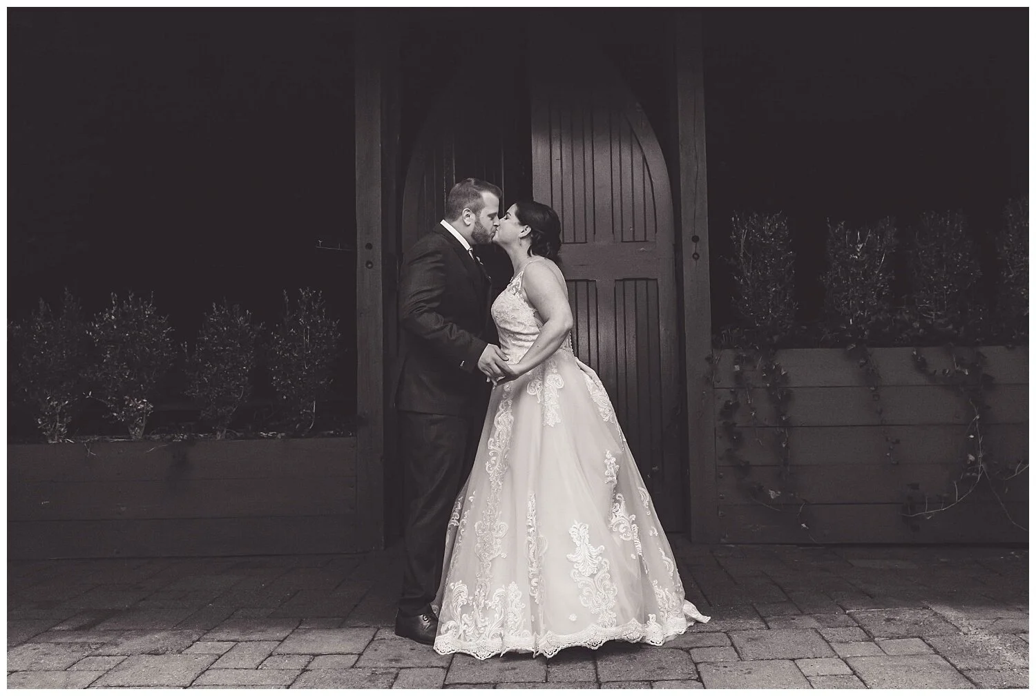 StoneHouseatStirlingRidgeWedding_1716.jpg