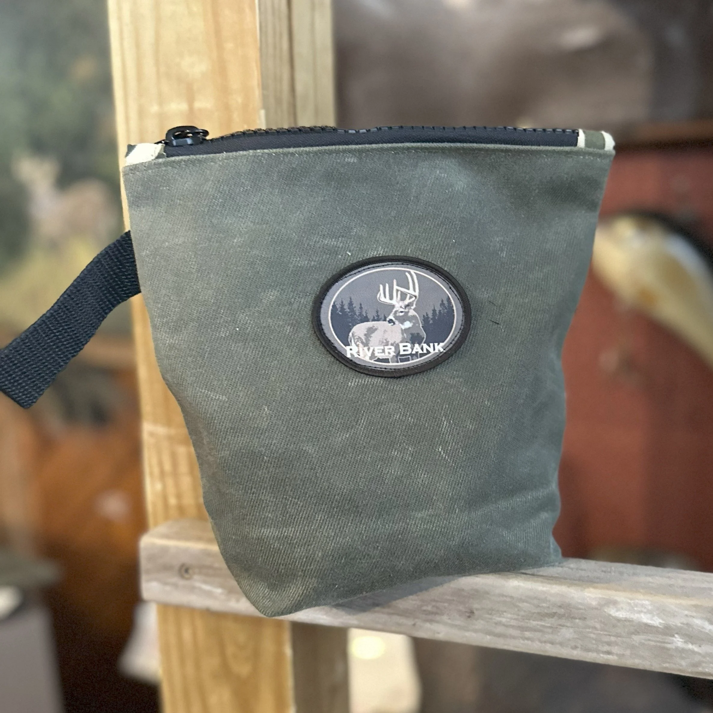 Deer Waxed Canvas Shell Bag