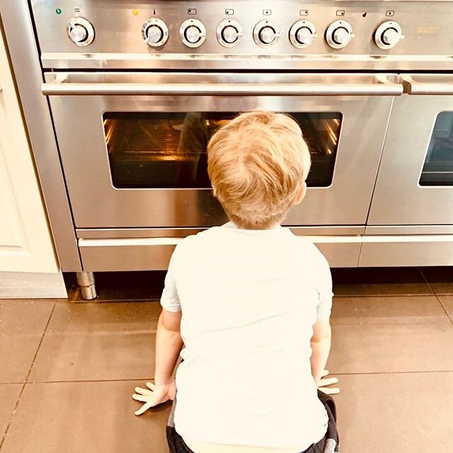 A watched oven never cooks. Great time-killer! 😂⠀⠀⠀⠀⠀⠀⠀⠀⠀
If you haven't already, check out our Character Cooking activity. Link in bio.⠀⠀⠀⠀⠀⠀⠀⠀⠀
.⠀⠀⠀⠀⠀⠀⠀⠀⠀
.⠀⠀⠀⠀⠀⠀⠀⠀⠀
.⠀⠀⠀⠀⠀⠀⠀⠀⠀
@lambyemily #storysquad_au #luckydip #schoolholidaysinlockdown #school